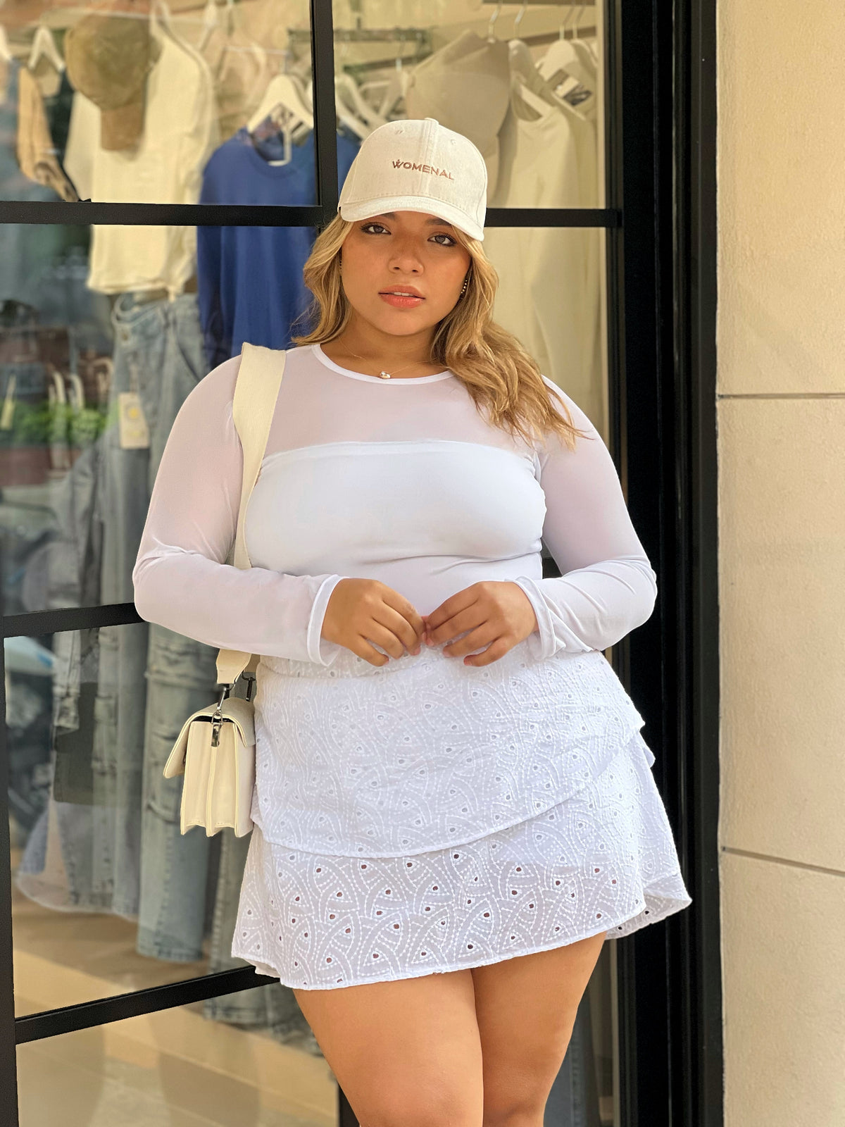 Blusa con escote en transparencia blanco