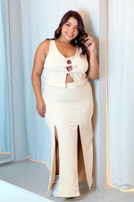 Conjunto falda y chaleco con abertura frontalbeige