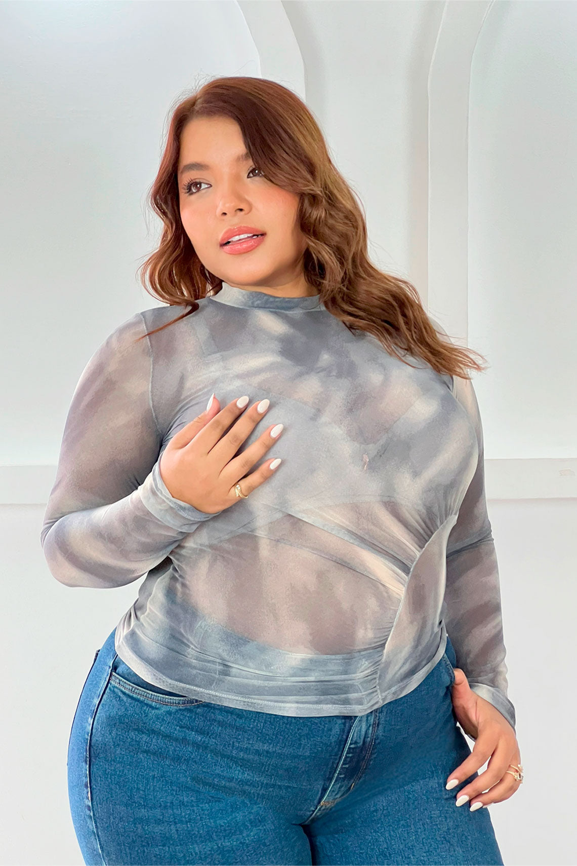 Buso mallatex con recogido lateral gris