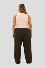 Blusa sin mangas plus camel