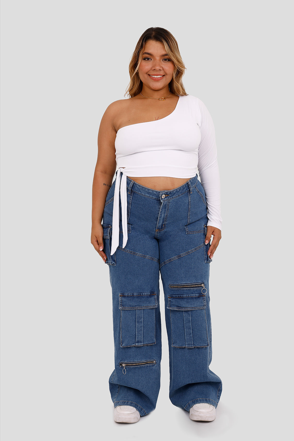 Blusa asimétrica de un hombro manga larga blanco