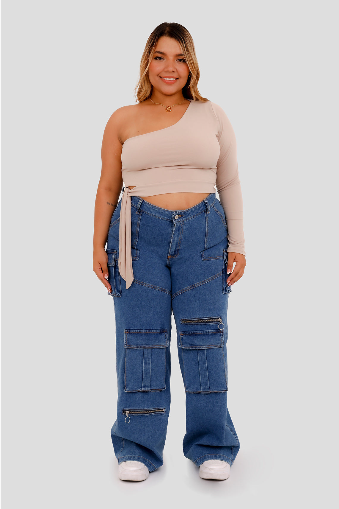 Blusa asimétrica de un hombro manga larga camel