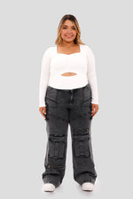 Blusa crop top , fruncido central beige