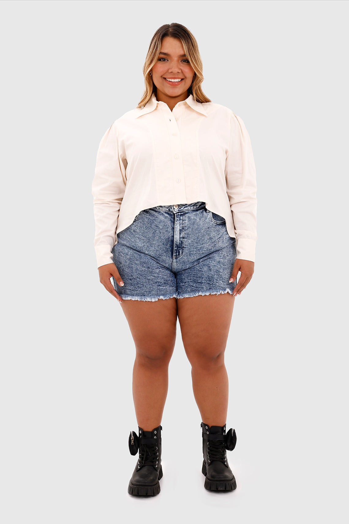 Blusa cola de pato plus beige