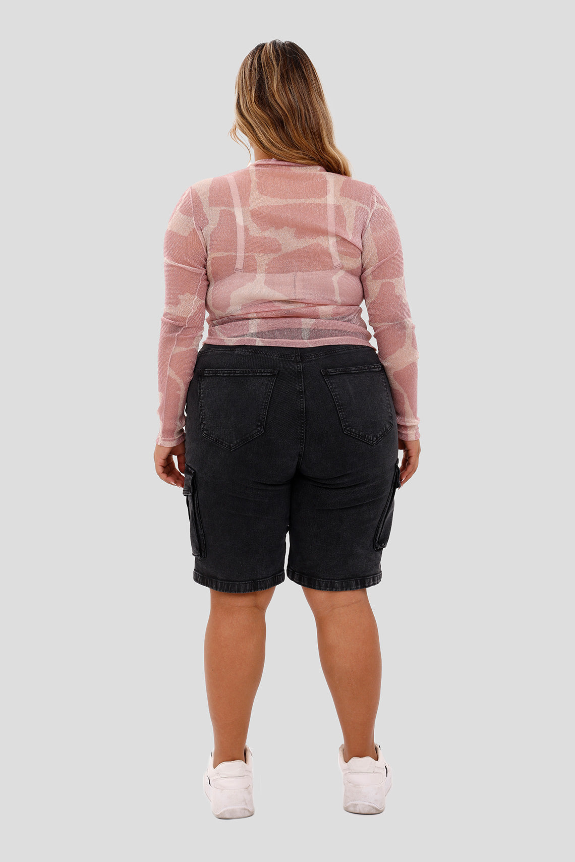 Buzo plus en malla traslúcida rosa