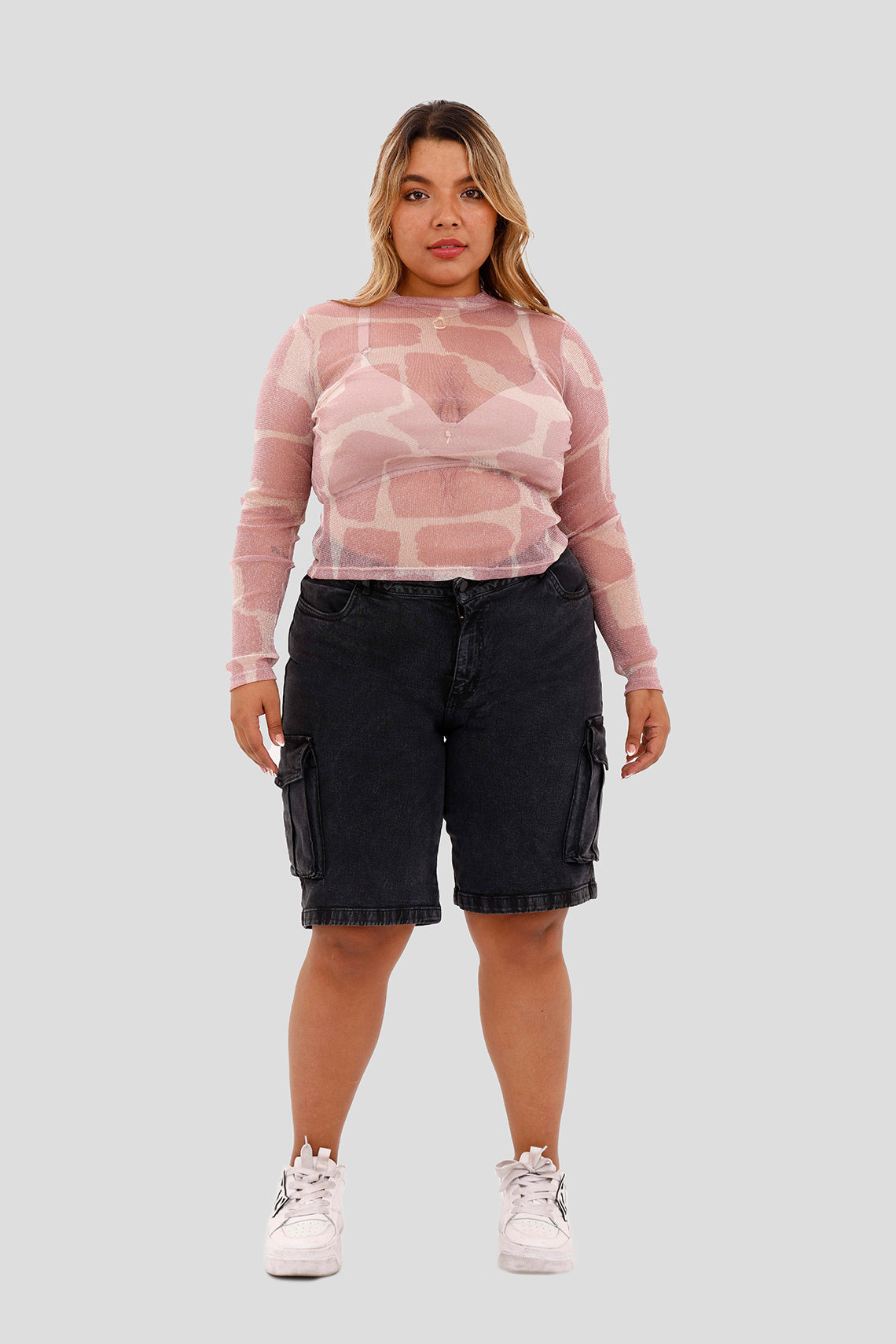 Buzo plus en malla traslúcida rosa