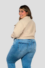 chaqueta corta con bolsillosCamel