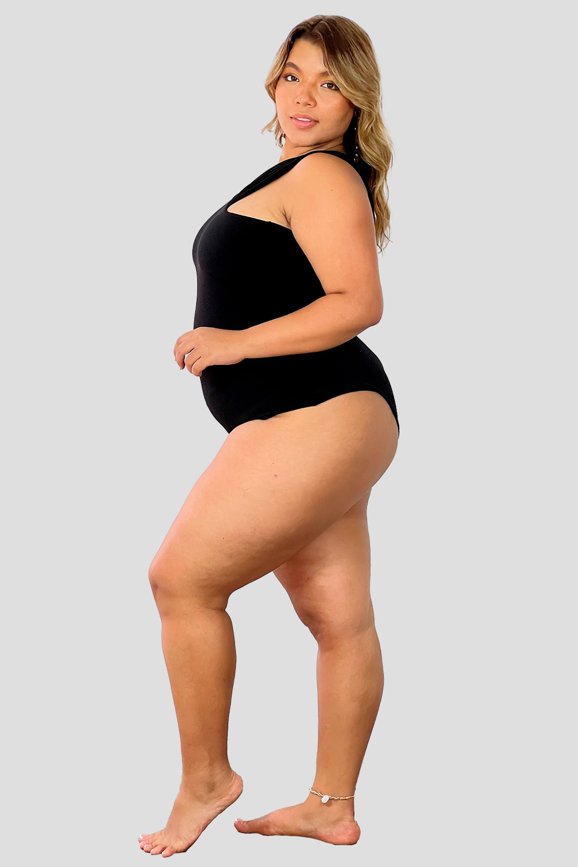 body con escote diagonal Negro