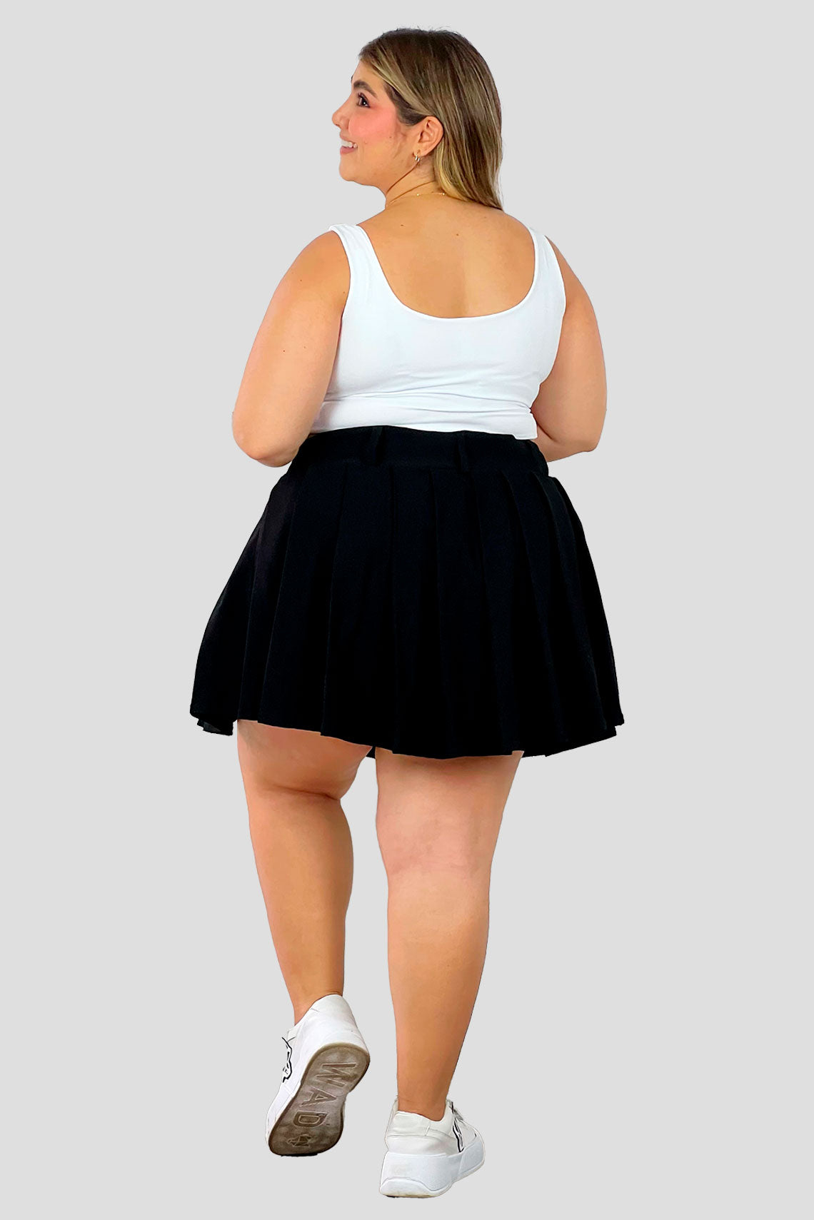 Falda corta plisada doble pretinaNegro