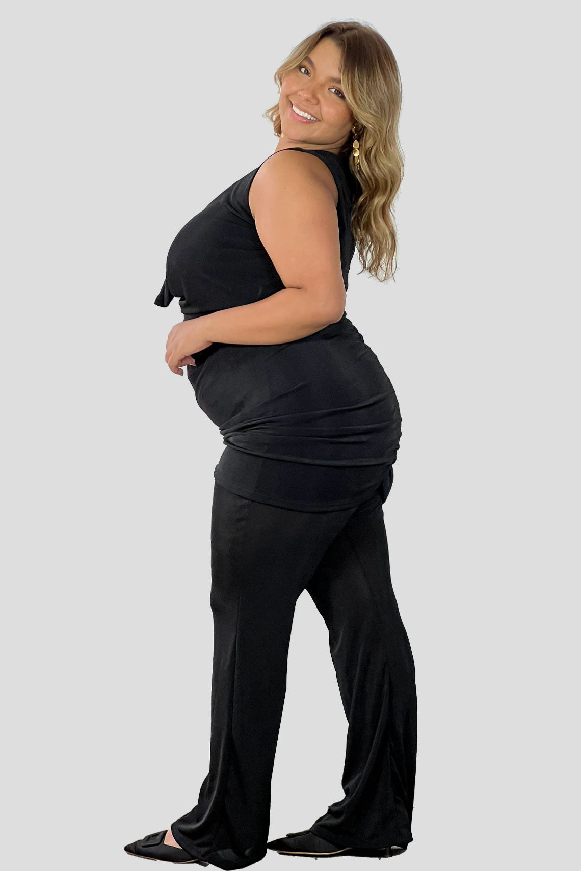 Set drapeado, pantalon y top Negro