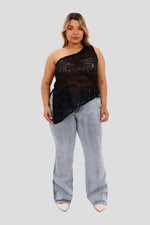 Blusa plus de un solo hombro negro