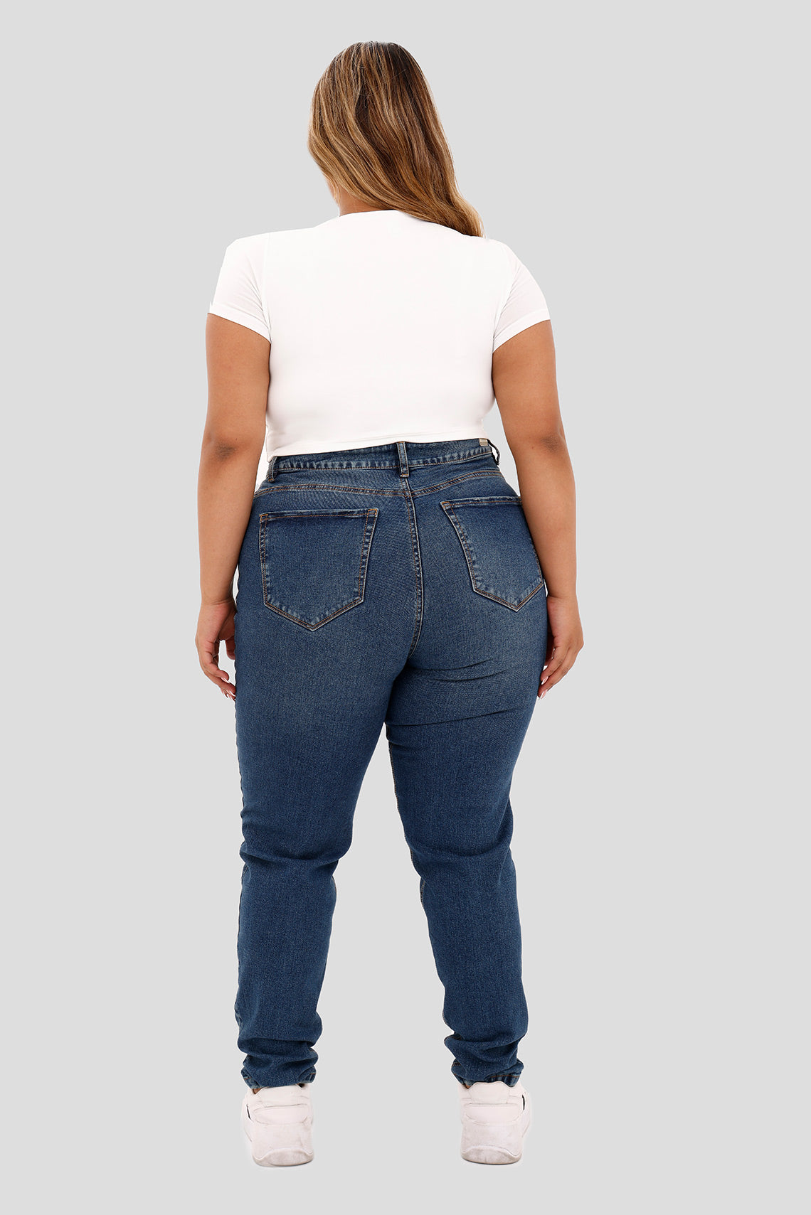 Crop top manga corta
