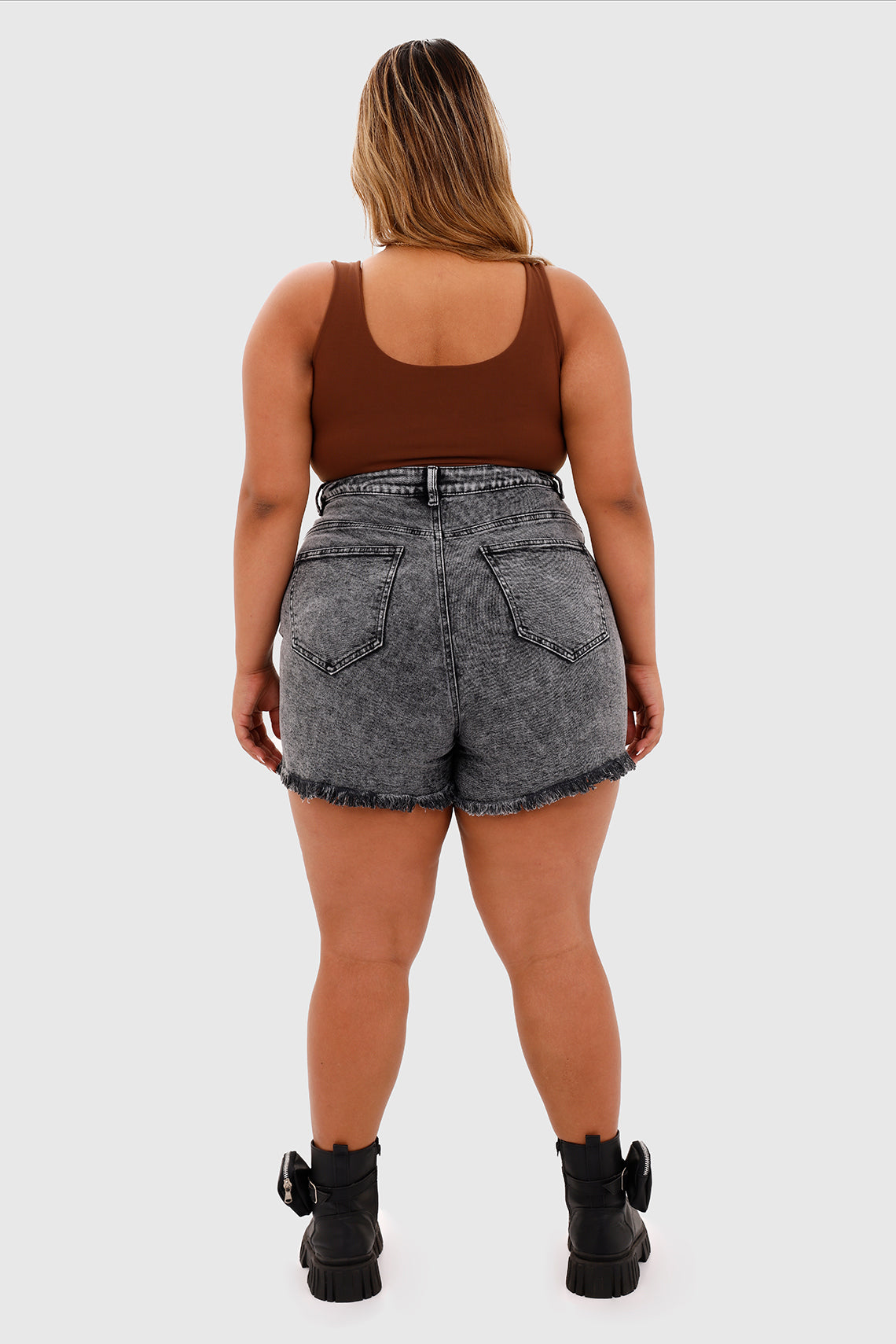 Short denim