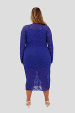 Vestido midi encaje plus azul rey