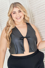 Chaleco Efecto Piel con Amarre Frontal