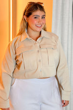 chaqueta corta con bolsillosCamel