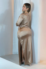 Vestido satinado con nudo frontal Dorado