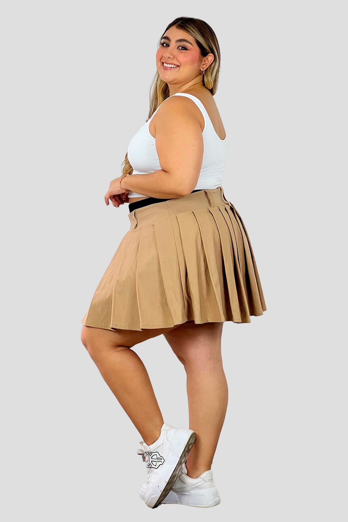 Falda corta plisada doble pretinaCafé