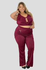 Set drapeado, pantalon y top Vinotinto