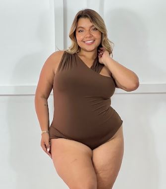 body con escote diagonal Cafe